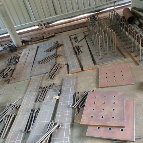 有哪些其他因素会影响永州预埋件位置的确定？